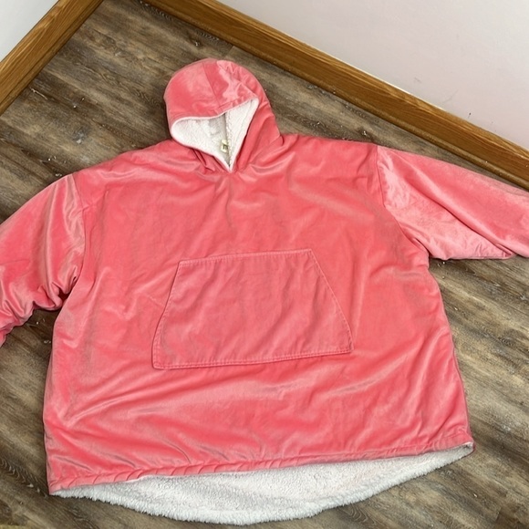 Oversized Blanket Sweatshirt Hoodie Pink Velvet and White Faux Sherpa OSFM - Picture 9 of 16